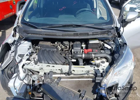 2016 Nissan Versa Note Sl z USA, uszkodzony, nr VIN 3N1CE2CPXGL407391